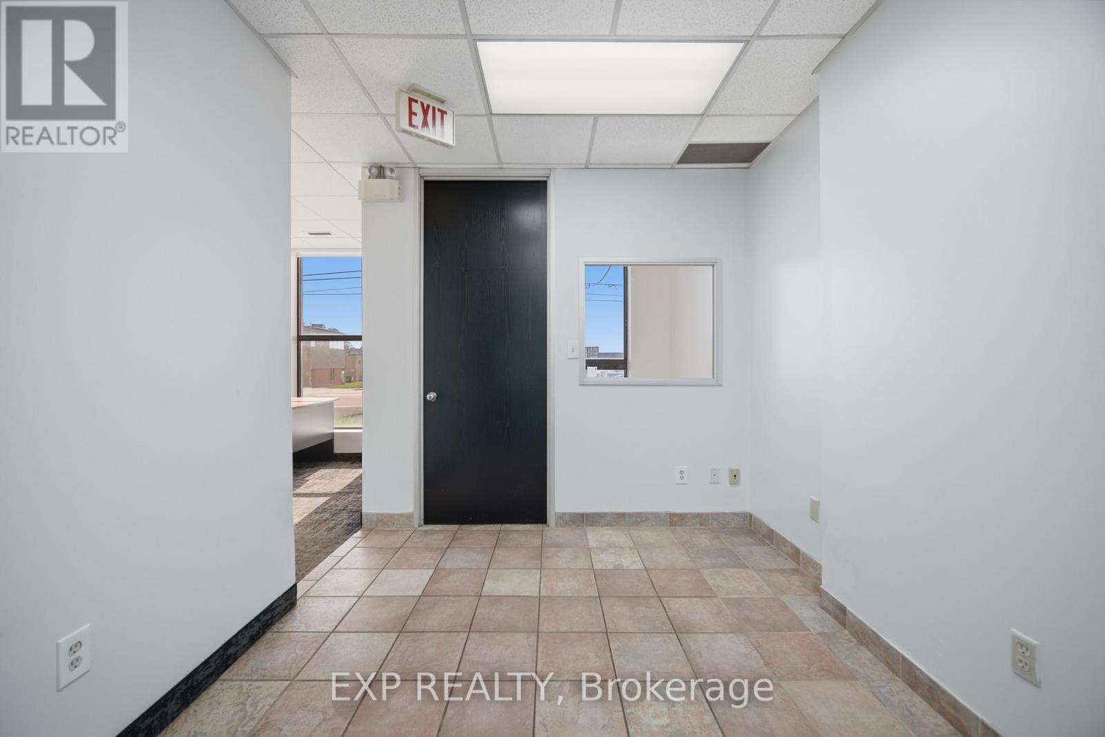 1261 Britannia Road E, Mississauga, Ontario L4W 1C7 - Photo 7 - W13751696