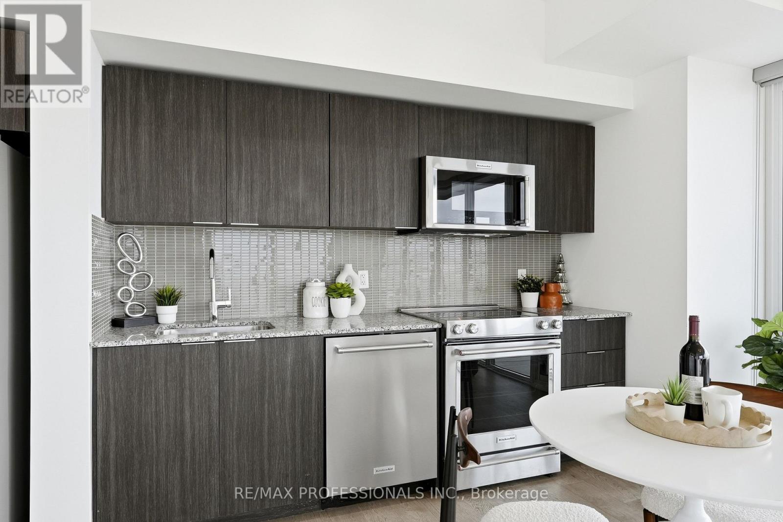 2418 - 30 Shore Breeze Drive, Toronto, Ontario  M8V 0J1 - Photo 11 - W13751704
