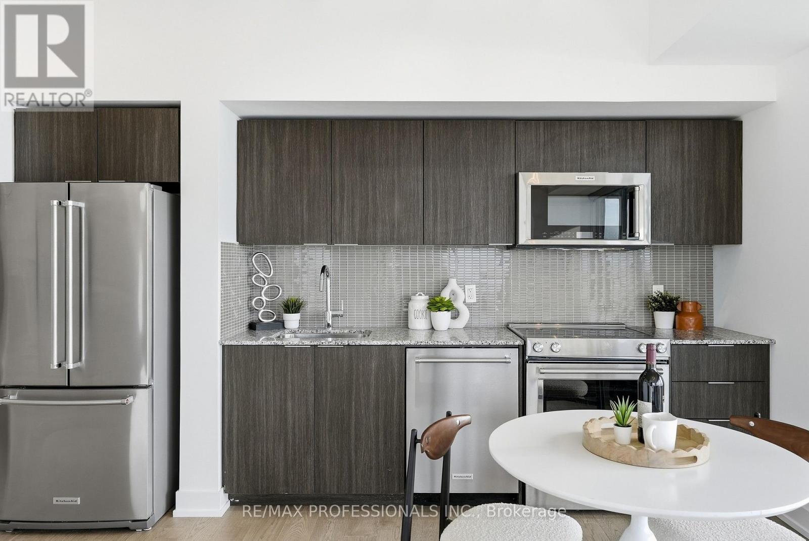 2418 - 30 Shore Breeze Drive, Toronto, Ontario  M8V 0J1 - Photo 12 - W13751704