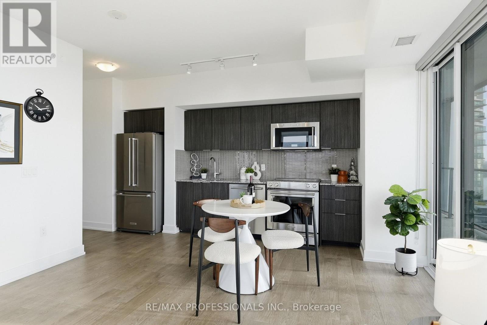 2418 - 30 Shore Breeze Drive, Toronto, Ontario  M8V 0J1 - Photo 14 - W13751704
