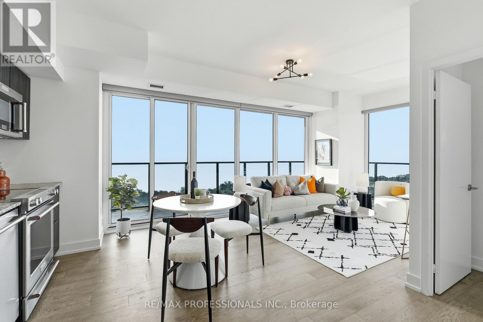 2418 - 30 Shore Breeze Drive, Toronto, Ontario  M8V 0J1 - Photo 16 - W13751704