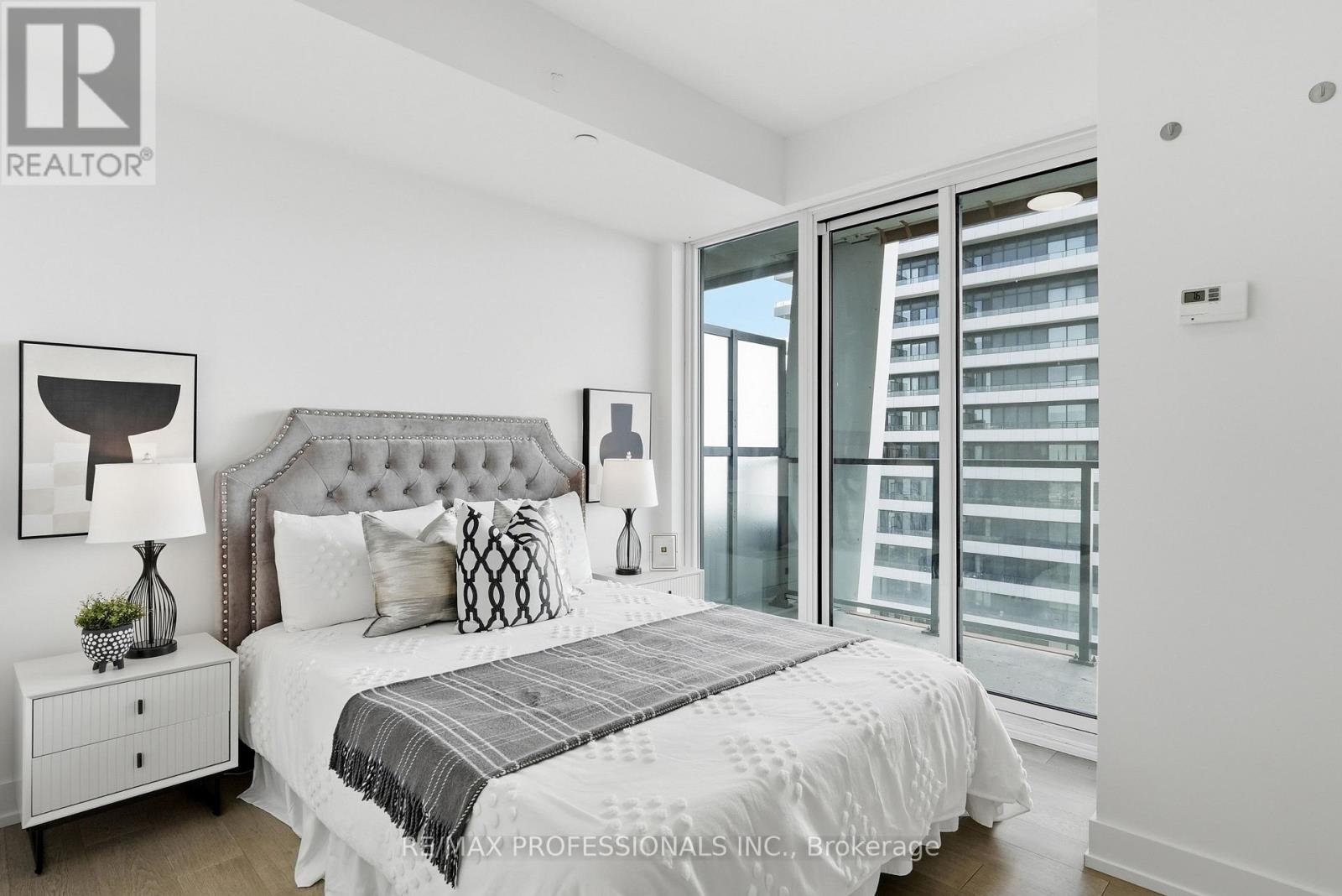 2418 - 30 Shore Breeze Drive, Toronto, Ontario  M8V 0J1 - Photo 25 - W13751704