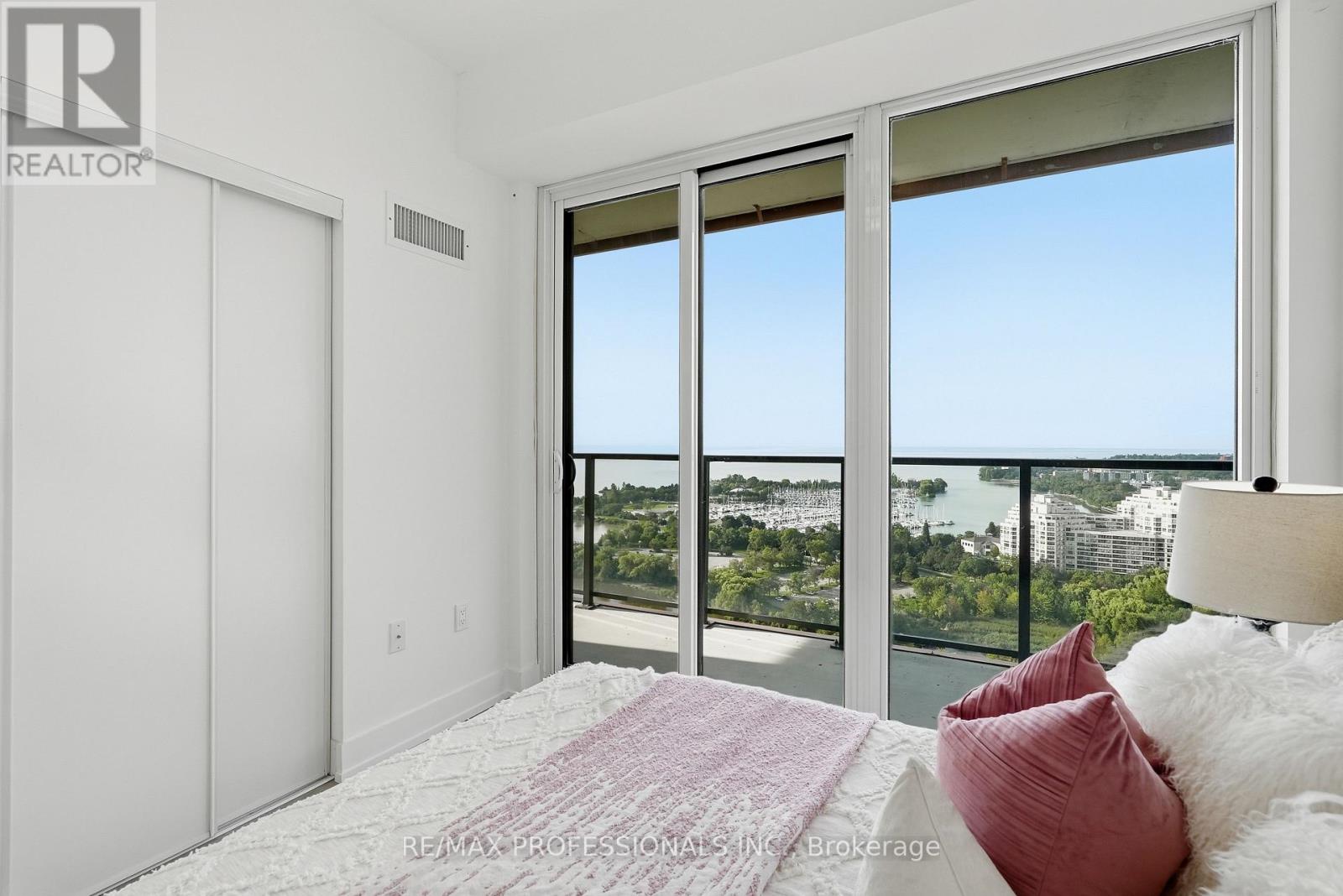 2418 - 30 Shore Breeze Drive, Toronto, Ontario  M8V 0J1 - Photo 31 - W13751704