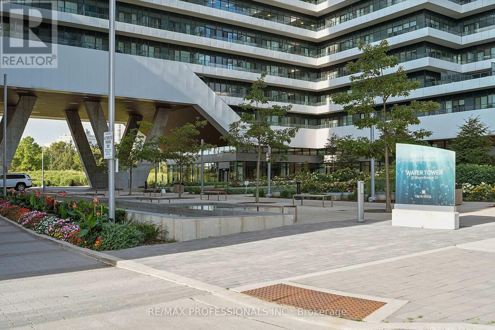 2418 - 30 Shore Breeze Drive, Toronto, Ontario  M8V 0J1 - Photo 4 - W13751704
