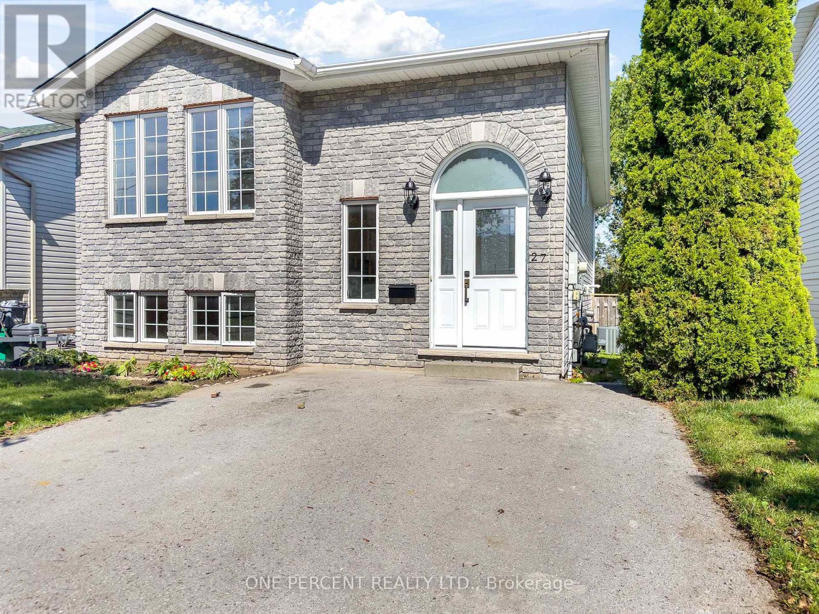 27 Faraday Gardens, Belleville, Ontario K8P 5J5 - Photo 2 - X13751590