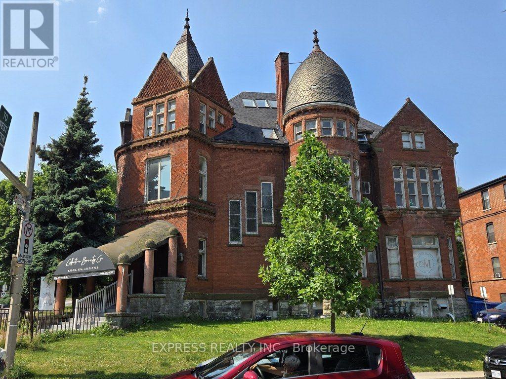4 - 252 JAMES STREET S, Hamilton, Ontario