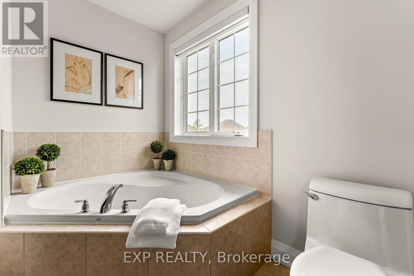 7 Seacove Court, Hamilton, Ontario L8E 0B3 - Photo 27 - X13751688
