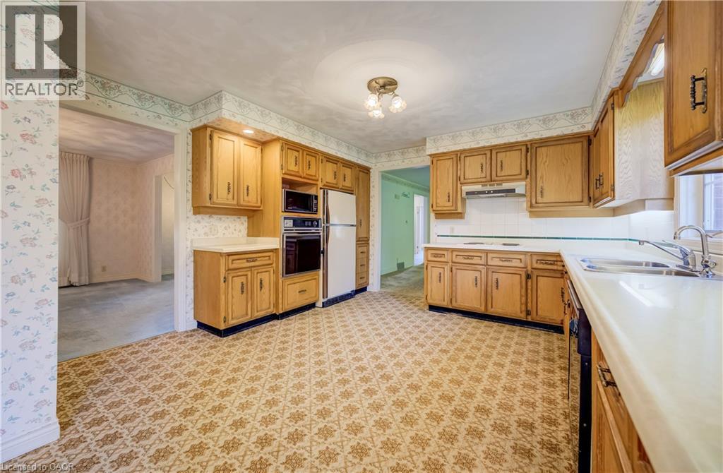4090 Hillcrest Street, Millbank, Ontario  N0K 1L0 - Photo 11 - 40860611