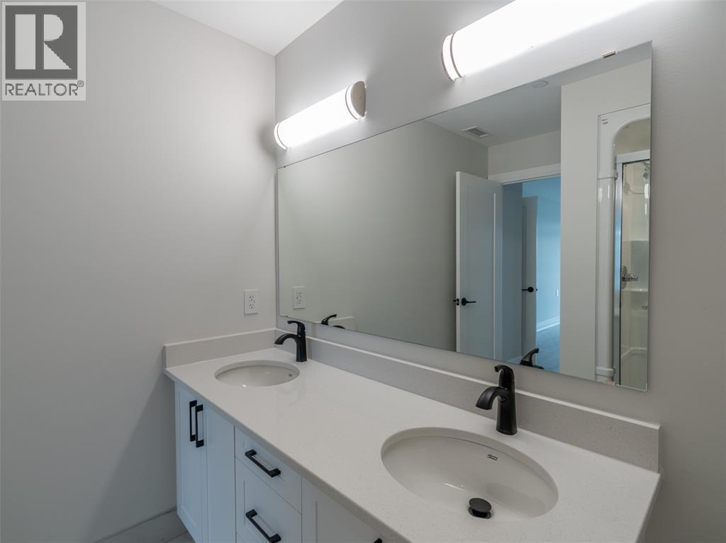 1540 Venetian Boulevard Unit# 609, Point Edward, Ontario  N7T 0A4 - Photo 11 - 26021766