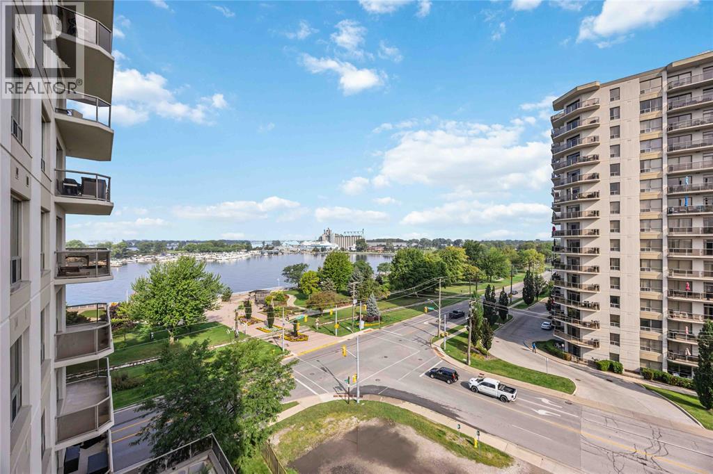 350 Front STREET North Unit# 701 Sarnia Ontario Canada N7T0A1 4