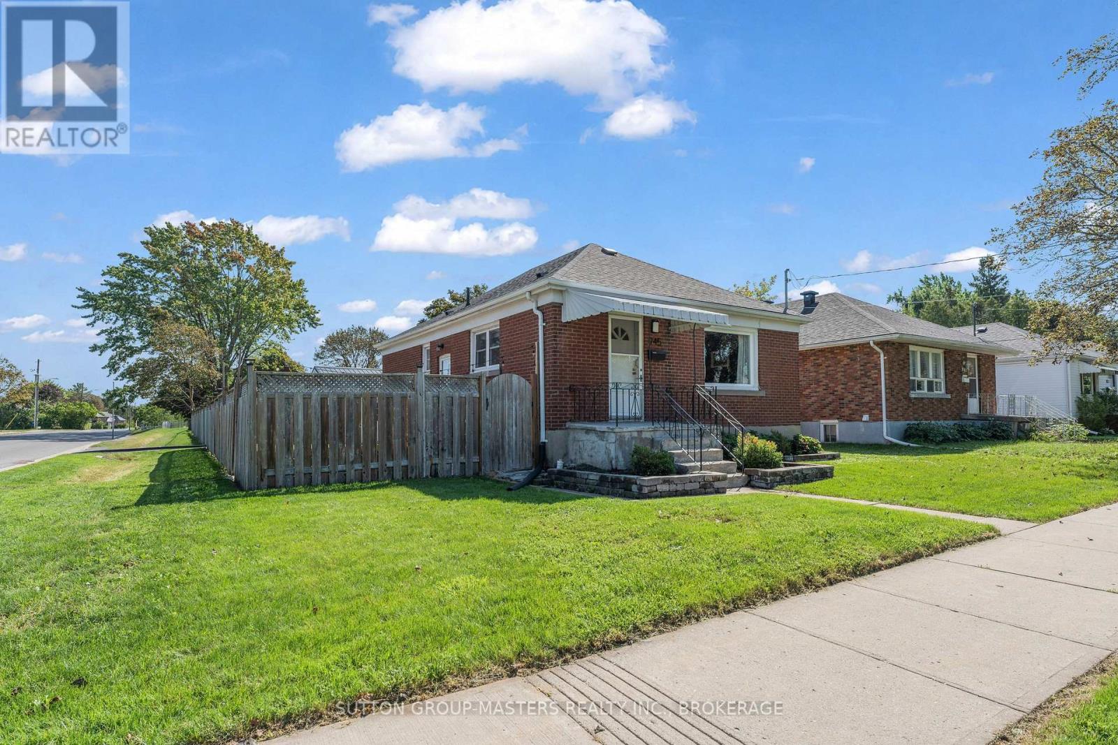 945 VICTORIA STREET, Kingston, Ontario