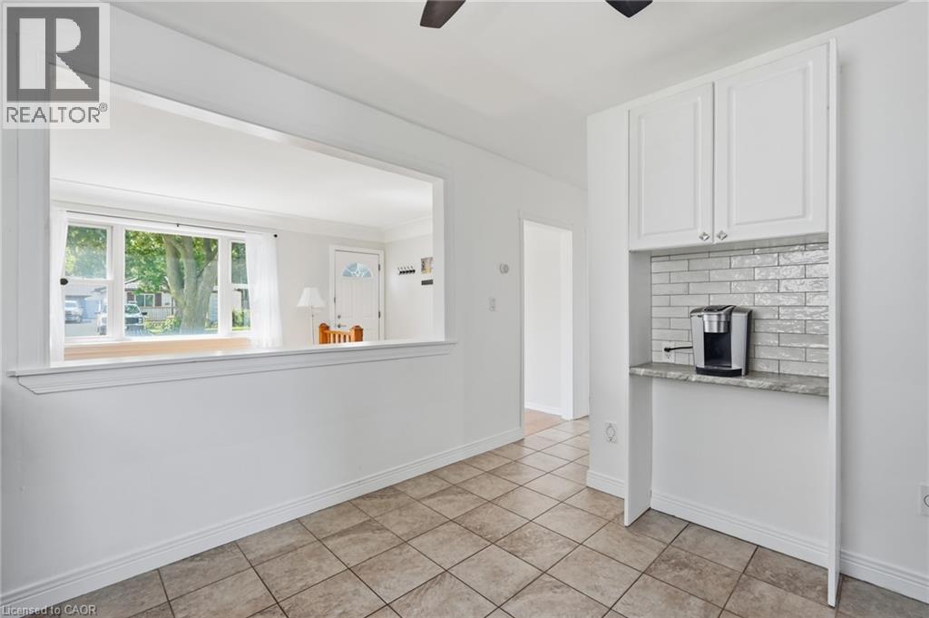 197 East 44th Street, Hamilton, Ontario  L8T 3Y5 - Photo 9 - 40860994