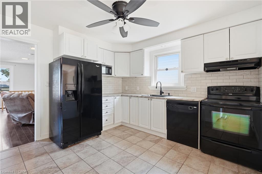 197 East 44th Street, Hamilton, Ontario  L8T 3Y5 - Photo 7 - 40860994