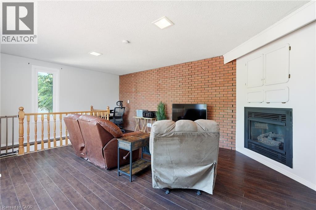 197 East 44th Street, Hamilton, Ontario  L8T 3Y5 - Photo 11 - 40860994