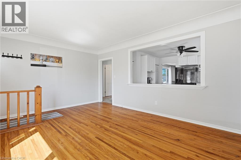 197 East 44th Street, Hamilton, Ontario  L8T 3Y5 - Photo 6 - 40860994