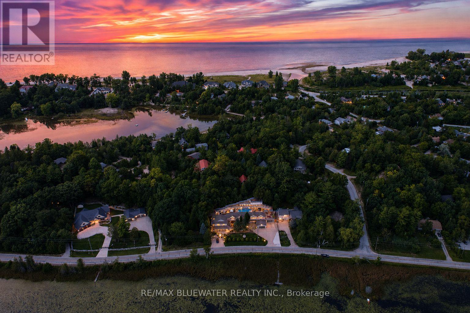 7196 OUTER DRIVE, Lambton Shores, Ontario