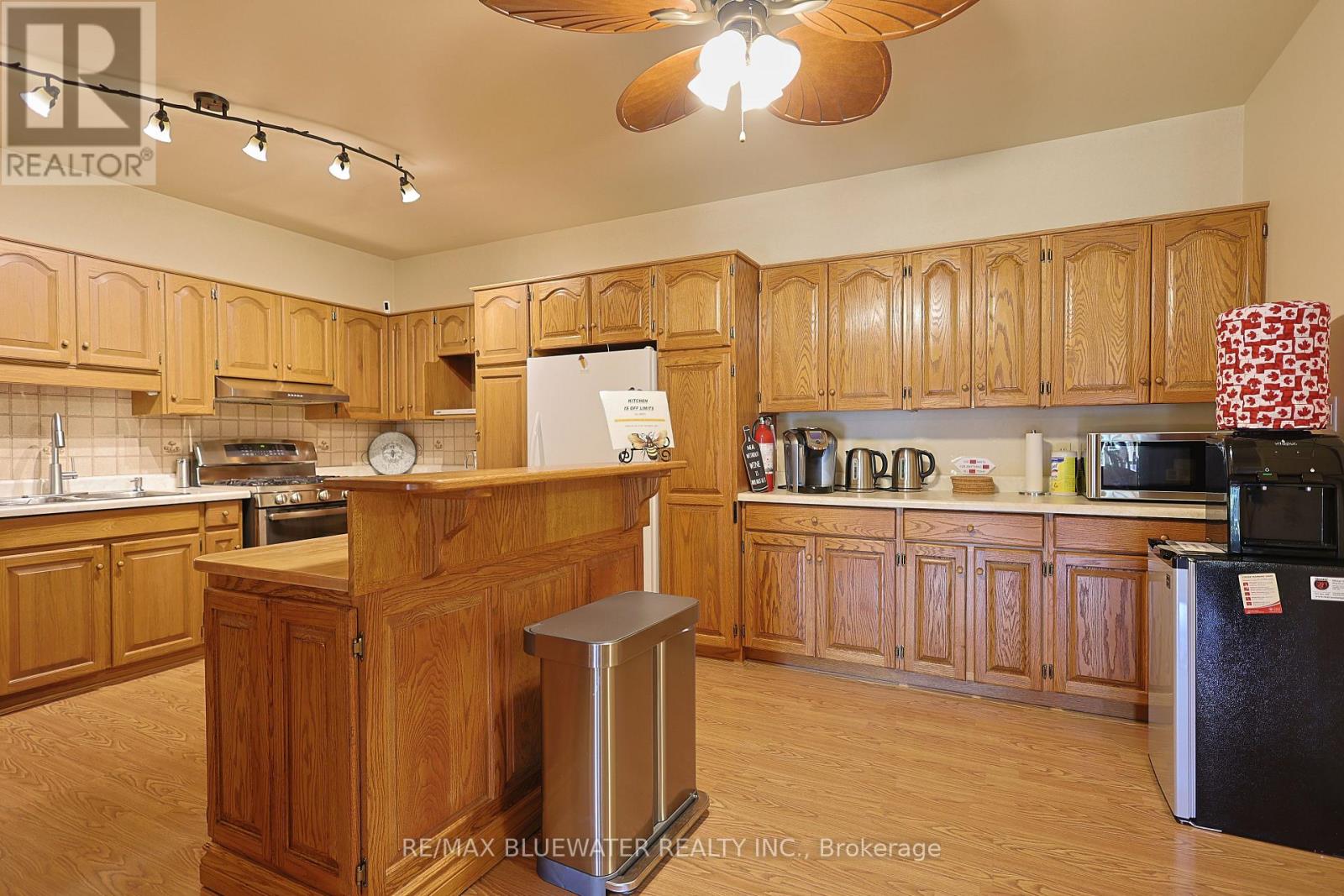 7196 Outer Drive, Lambton Shores, Ontario  N0M 2L0 - Photo 19 - X13751722