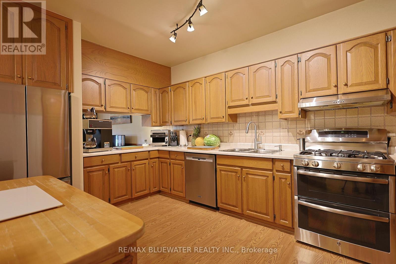 7196 Outer Drive, Lambton Shores, Ontario  N0M 2L0 - Photo 20 - X13751722
