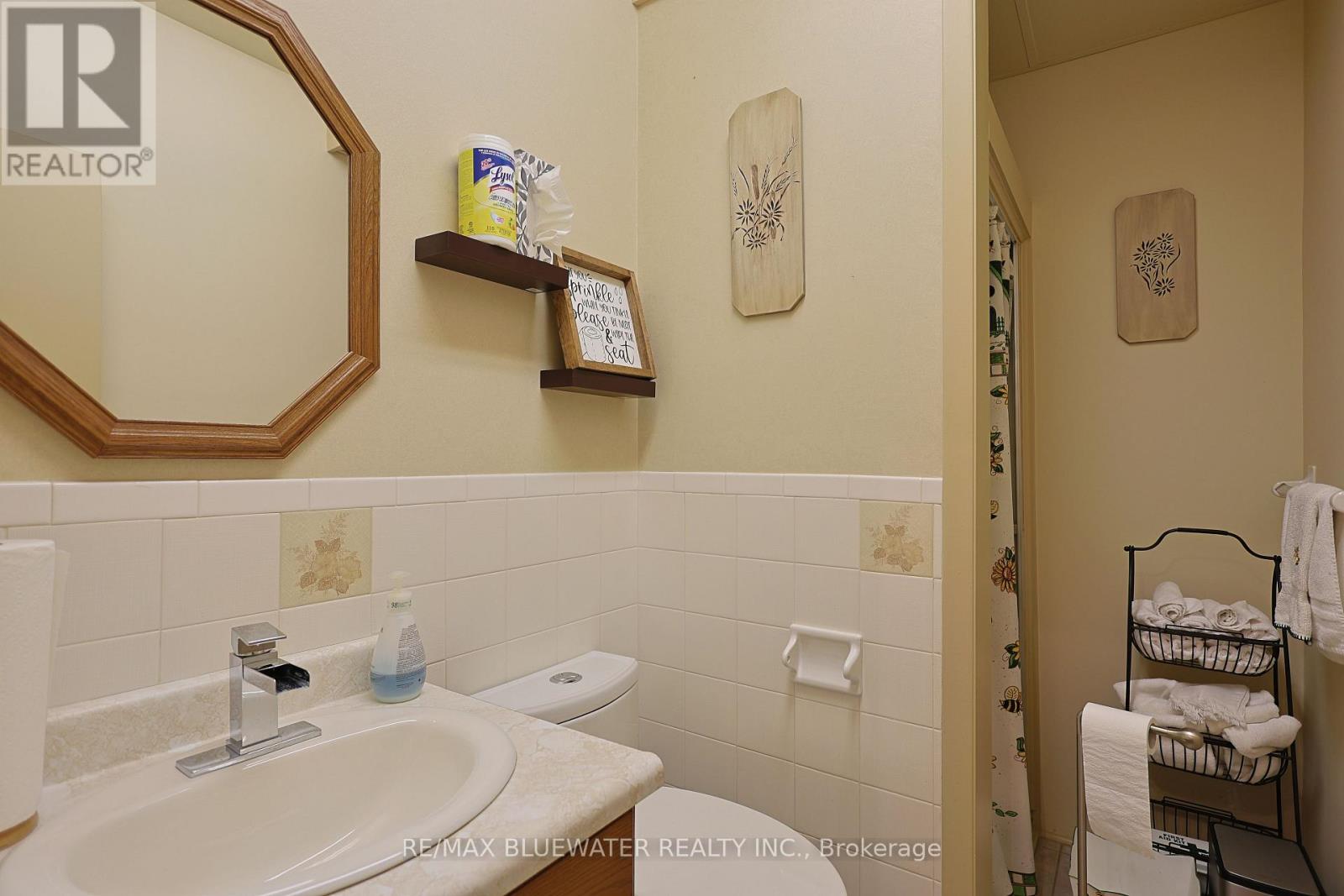 7196 Outer Drive, Lambton Shores, Ontario  N0M 2L0 - Photo 21 - X13751724