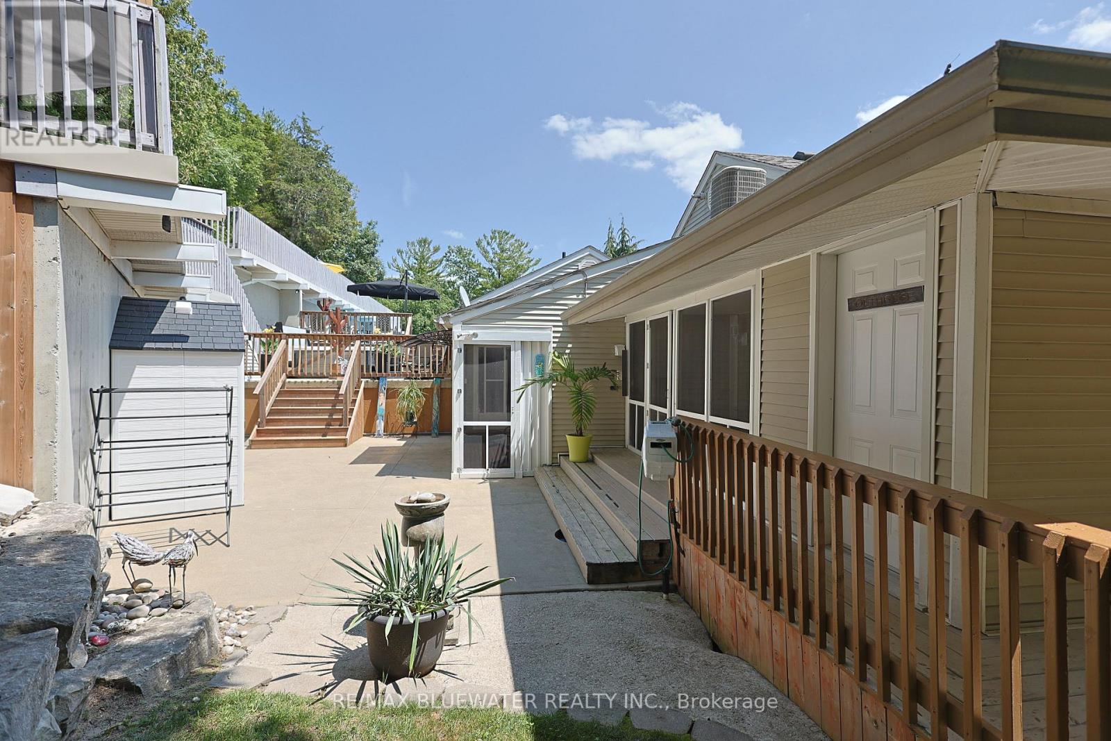 7196 Outer Drive, Lambton Shores, Ontario  N0M 2L0 - Photo 43 - X13751724