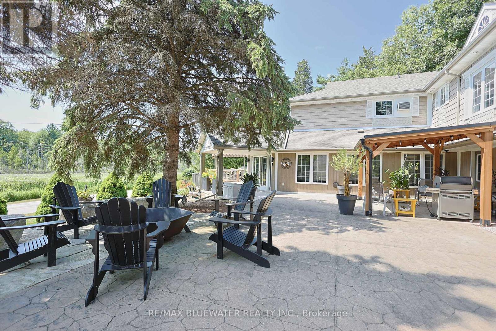7196 Outer Drive, Lambton Shores, Ontario  N0M 2L0 - Photo 8 - X13751724