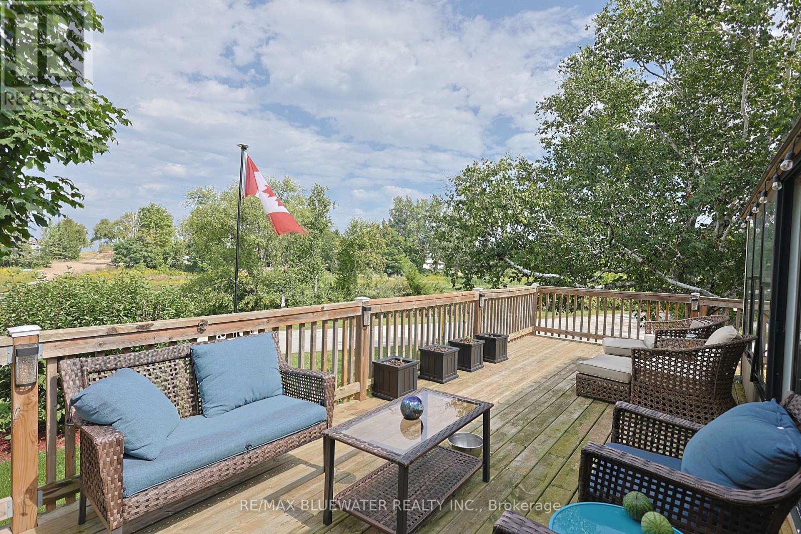 9997 Edward Street, Lambton Shores, Ontario  N0M 2L0 - Photo 16 - X13751730