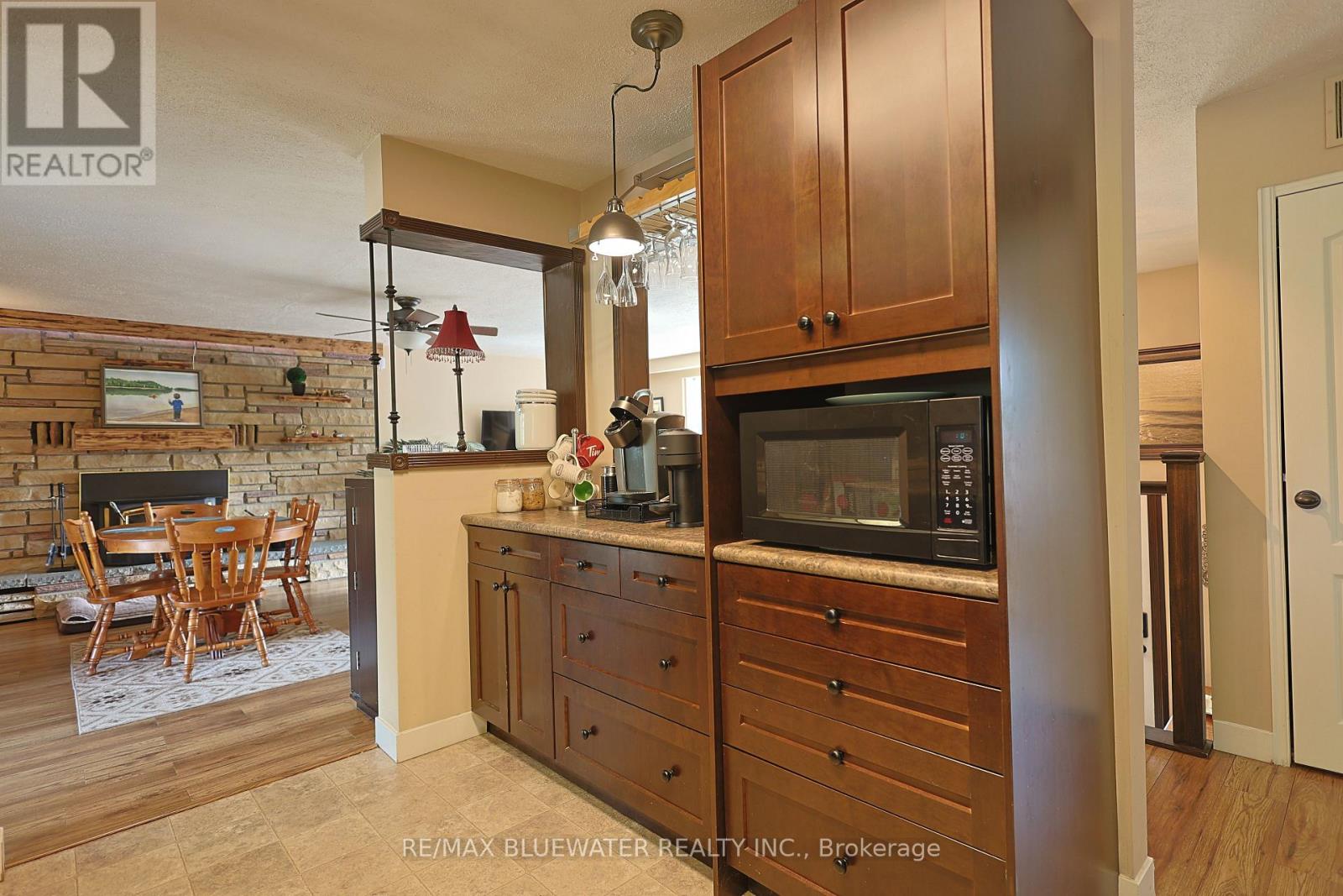9997 Edward Street, Lambton Shores, Ontario  N0M 2L0 - Photo 20 - X13751730