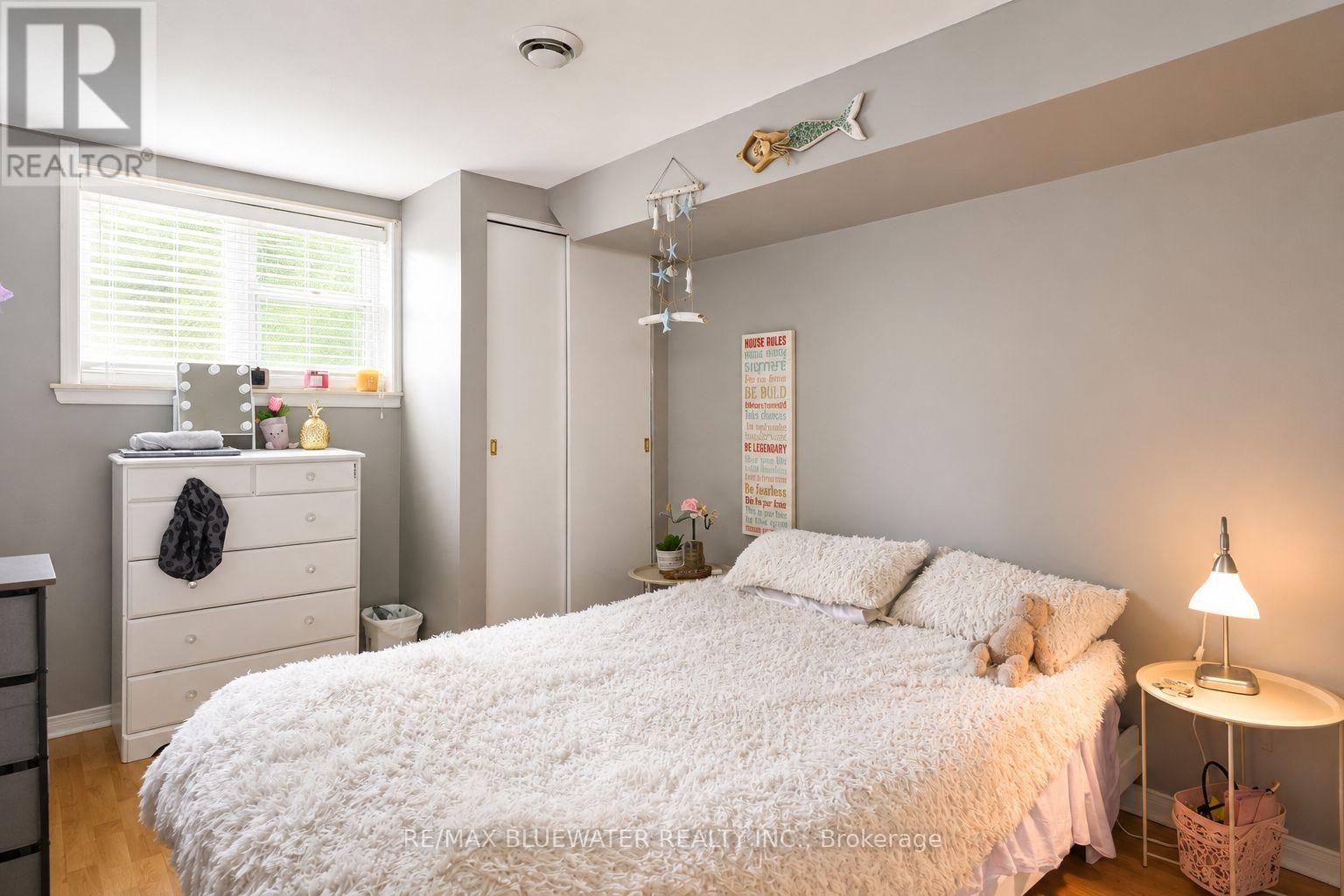 9997 Edward Street, Lambton Shores, Ontario  N0M 2L0 - Photo 35 - X13751730