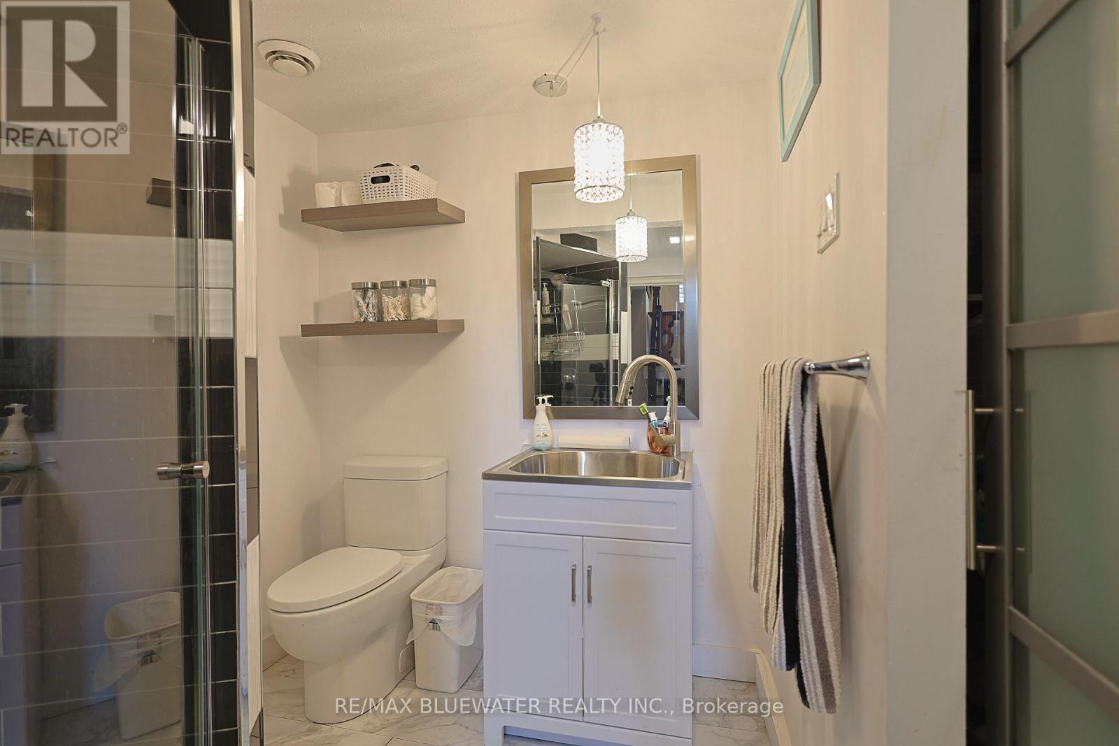 9997 Edward Street, Lambton Shores, Ontario  N0M 2L0 - Photo 36 - X13751730
