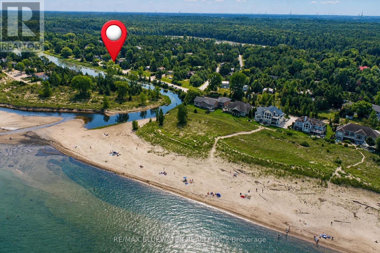 9997 Edward Street, Lambton Shores, Ontario  N0M 2L0 - Photo 46 - X13751730