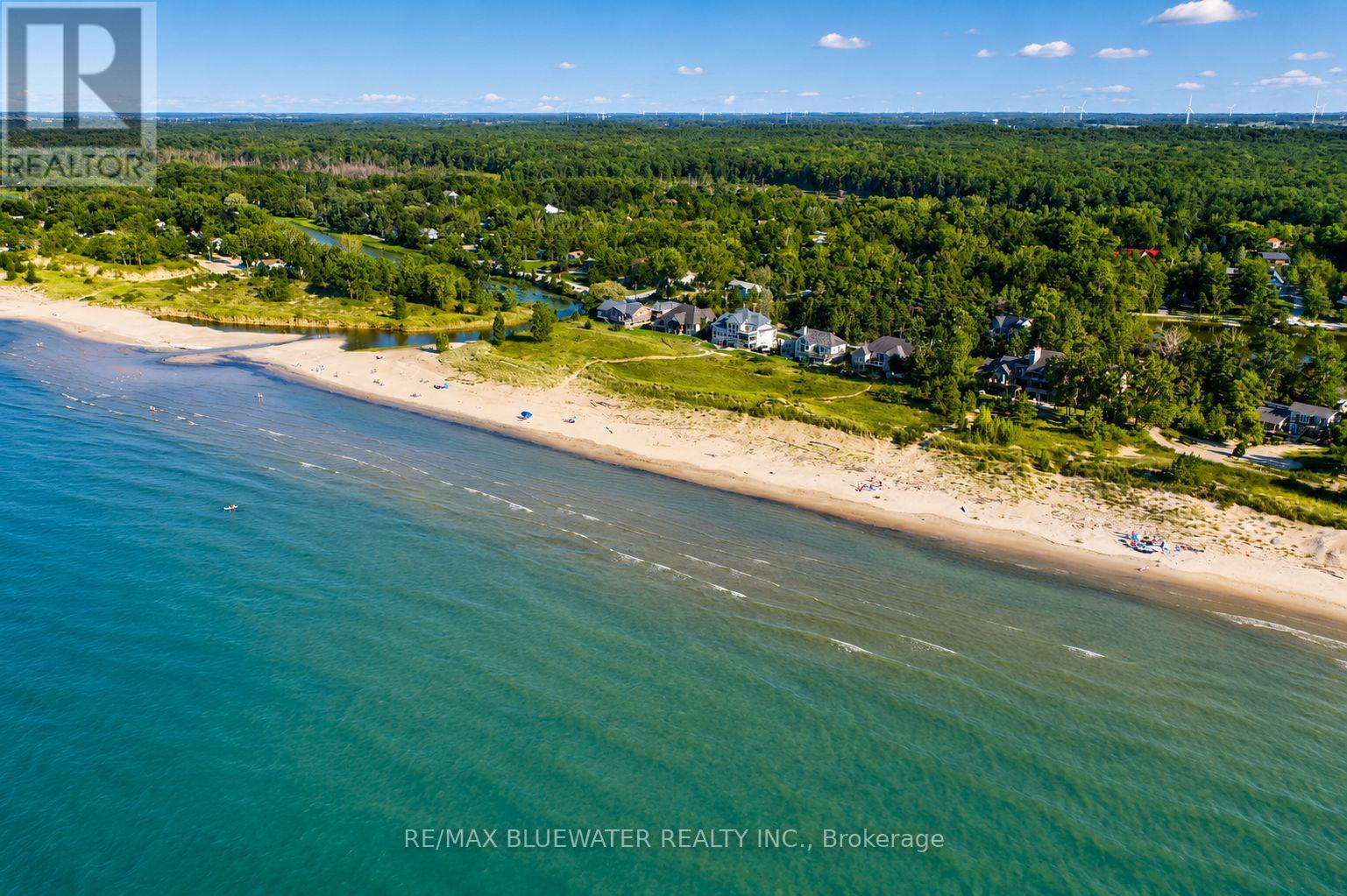 9997 Edward Street, Lambton Shores, Ontario  N0M 2L0 - Photo 47 - X13751730