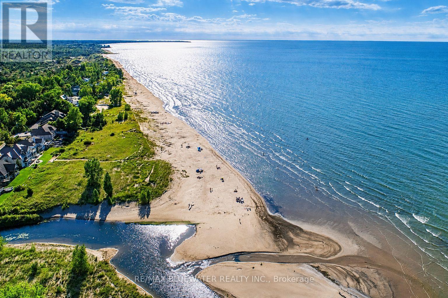 9997 Edward Street, Lambton Shores, Ontario  N0M 2L0 - Photo 5 - X13751730
