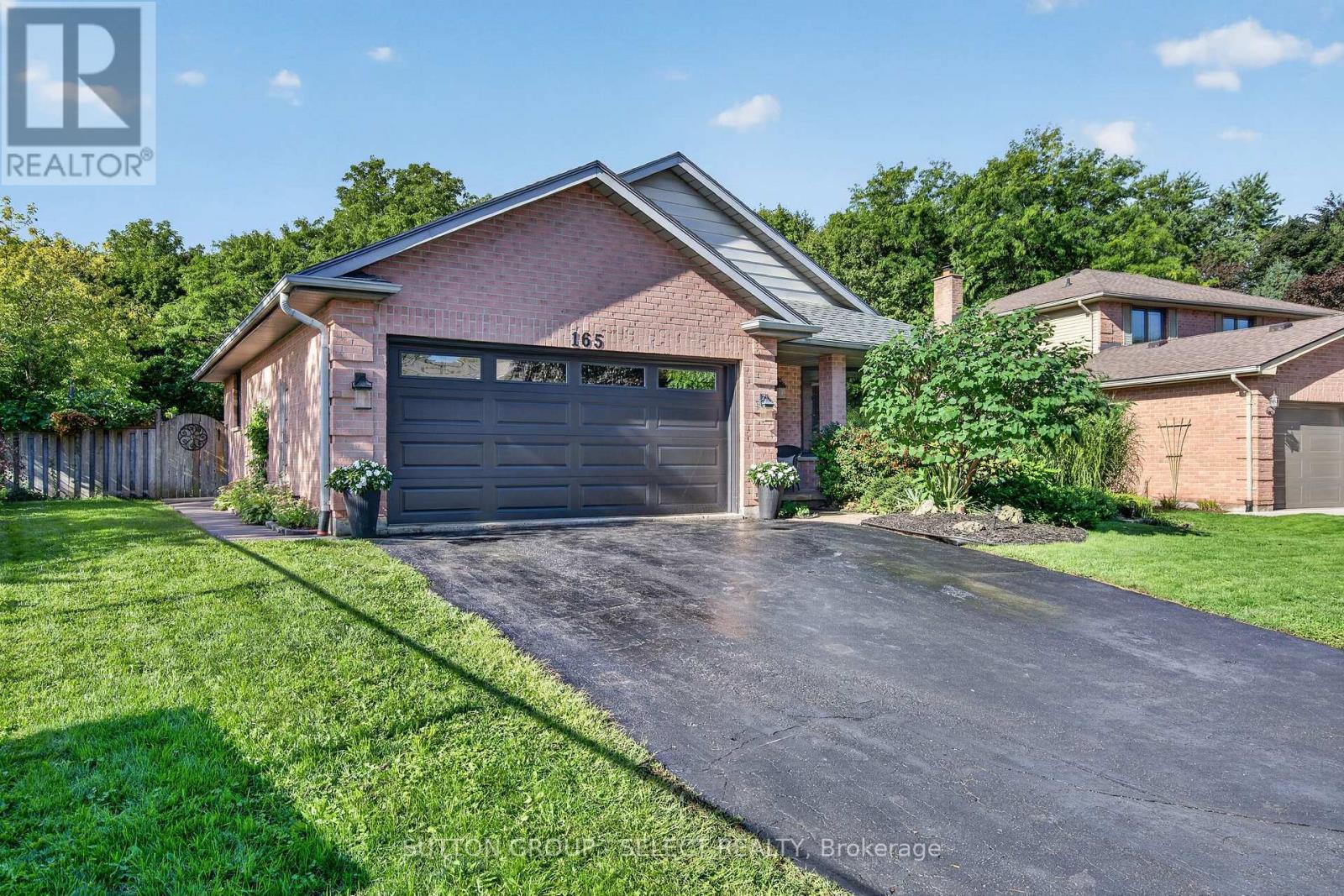 165 Whisperwood Avenue, London South, Ontario  N6K 4C6 - Photo 2 - X13751740