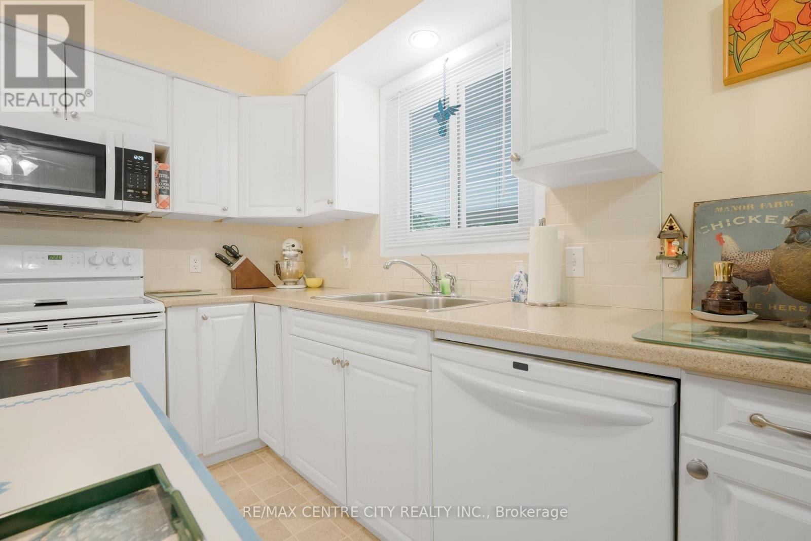 4 Quail Place, Chatham-Kent, Ontario  N7L 1G2 - Photo 5 - X13751762