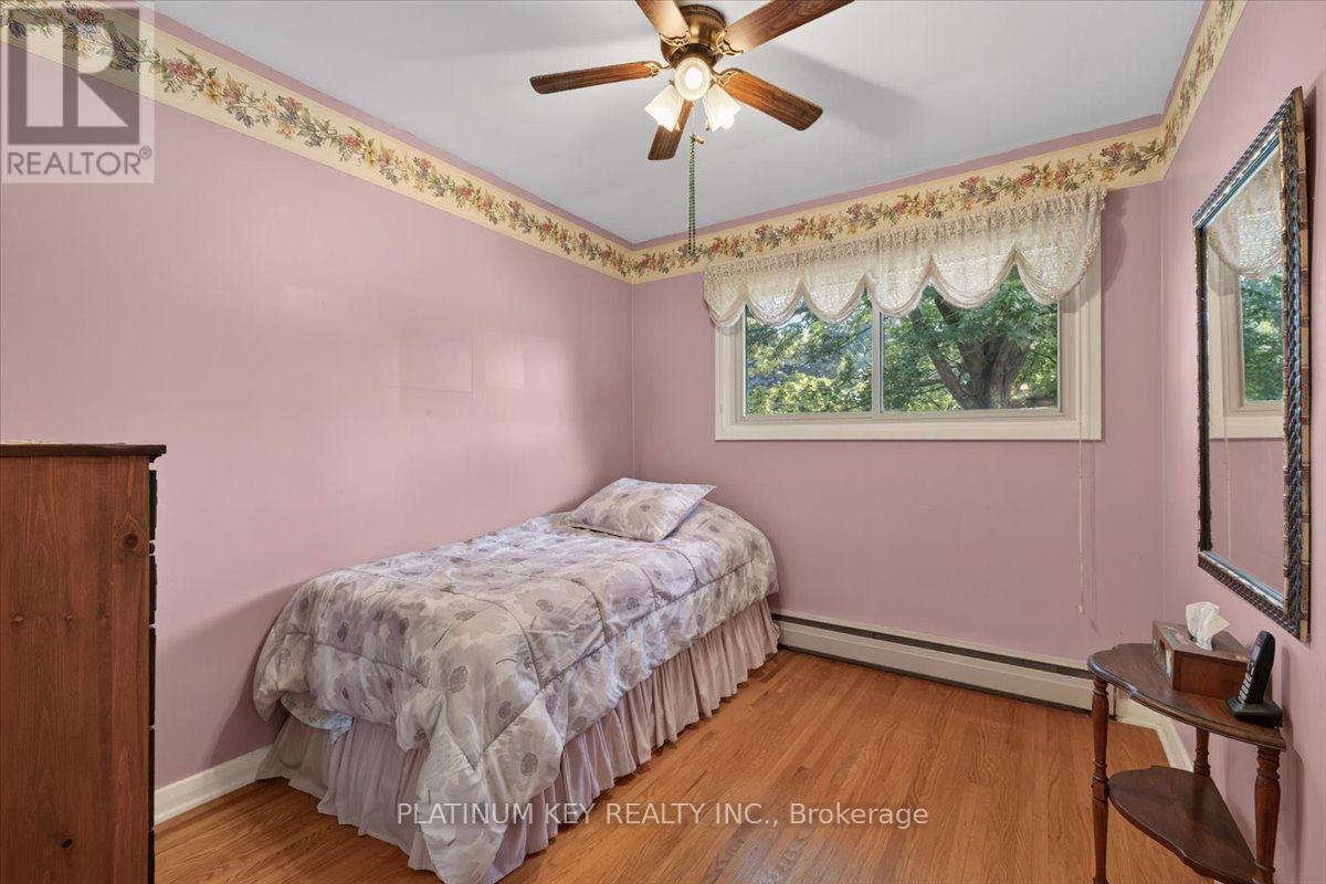 2392 London Street, Strathroy-Caradoc, Ontario  N0L 1W0 - Photo 12 - X13751822