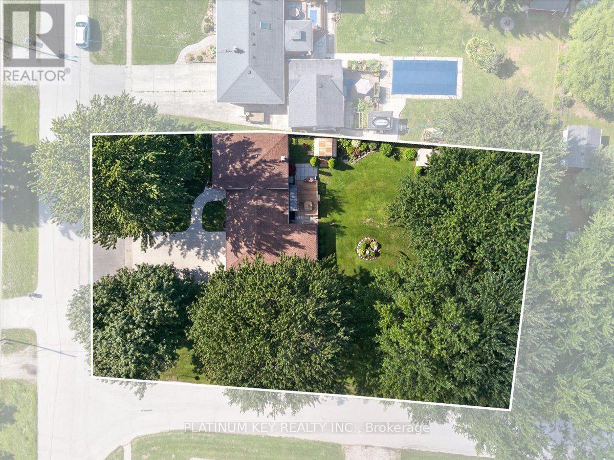 2392 London Street, Strathroy-Caradoc, Ontario  N0L 1W0 - Photo 24 - X13751822