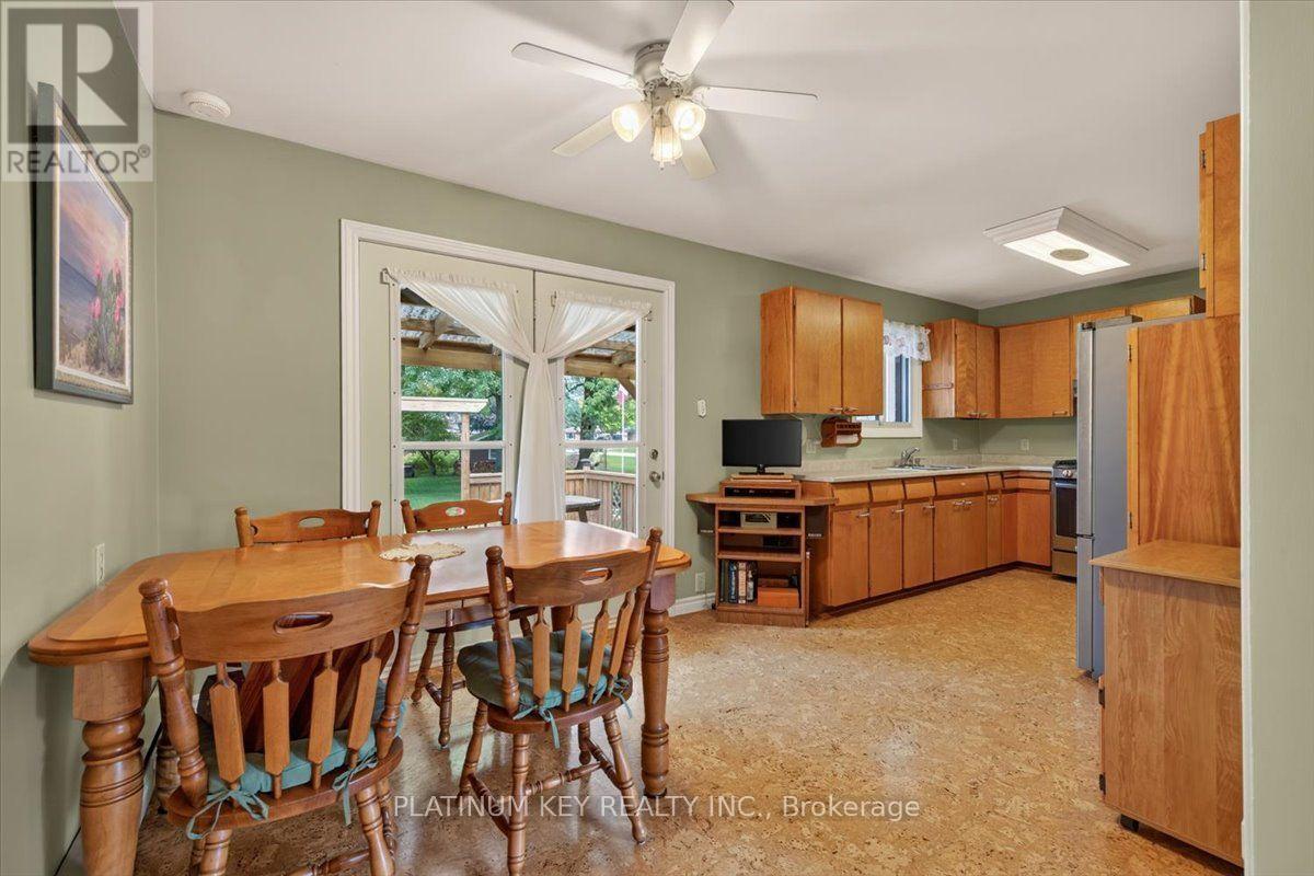 2392 London Street, Strathroy-Caradoc, Ontario  N0L 1W0 - Photo 7 - X13751822