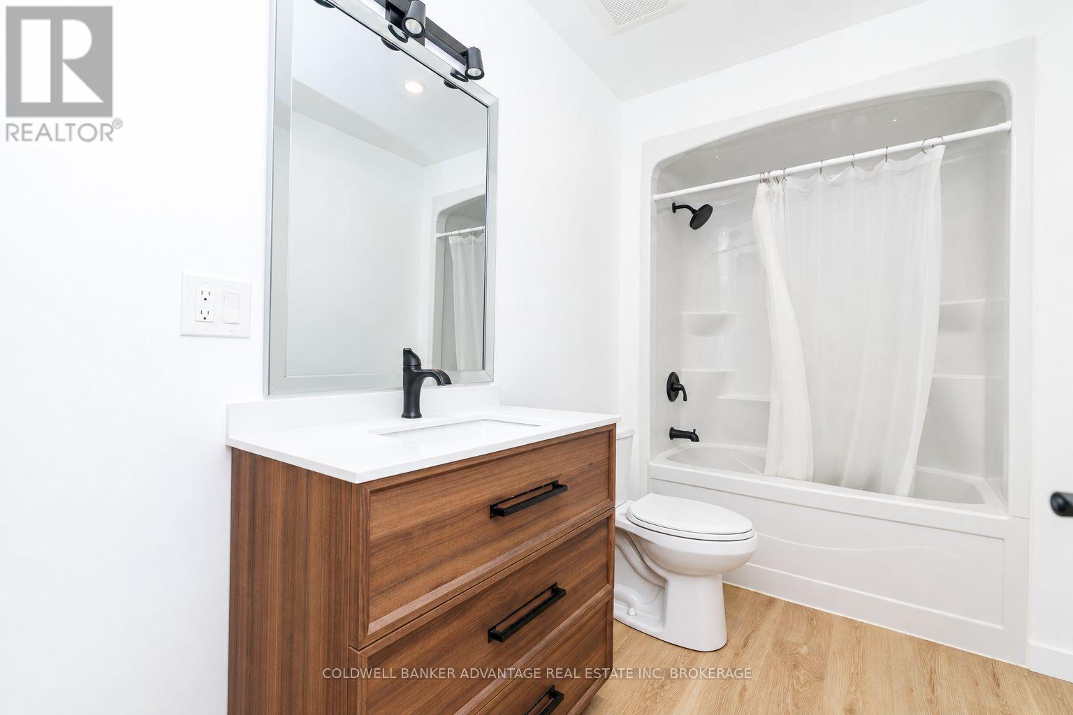 13 Duncan Street W, Welland, Ontario  L3B 2C5 - Photo 22 - X13751778
