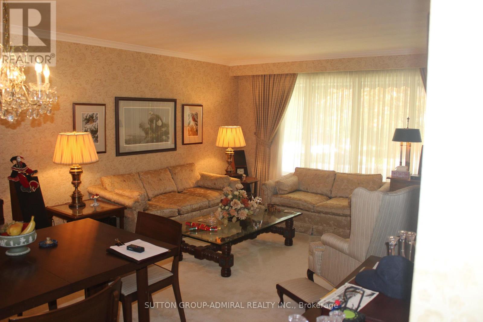 47 Talbot Road, Toronto, Ontario  M2M 1R7 - Photo 2 - C13751760