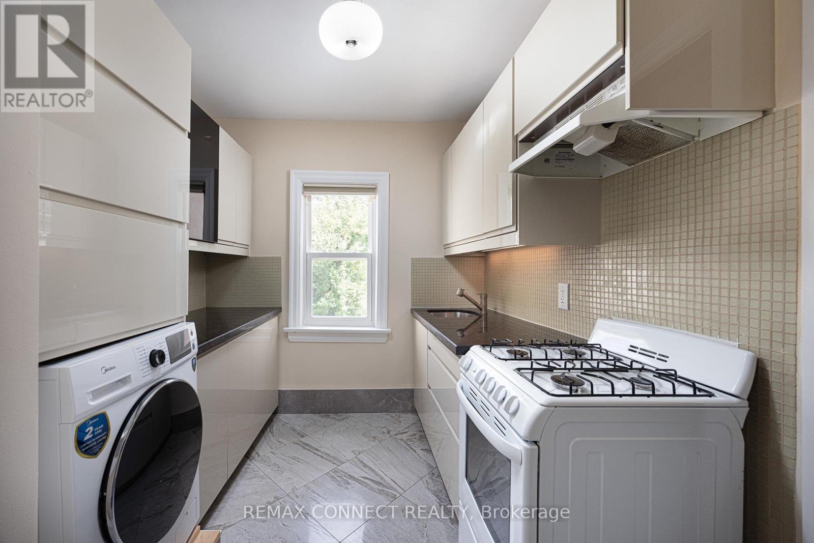 29 Denison Avenue, Toronto, Ontario  M5T 2M6 - Photo 30 - C13751796