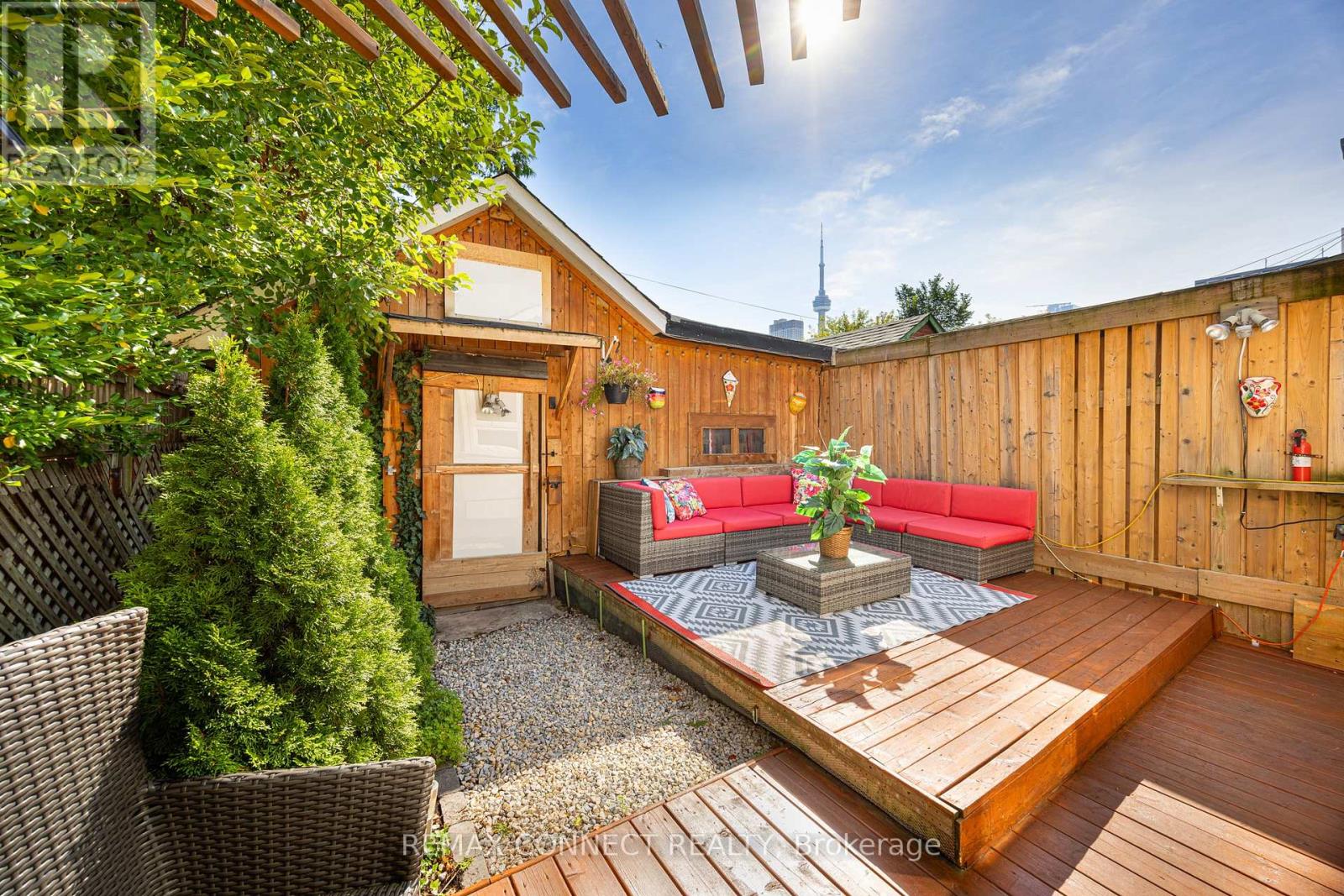 29 Denison Avenue, Toronto, Ontario  M5T 2M6 - Photo 37 - C13751796