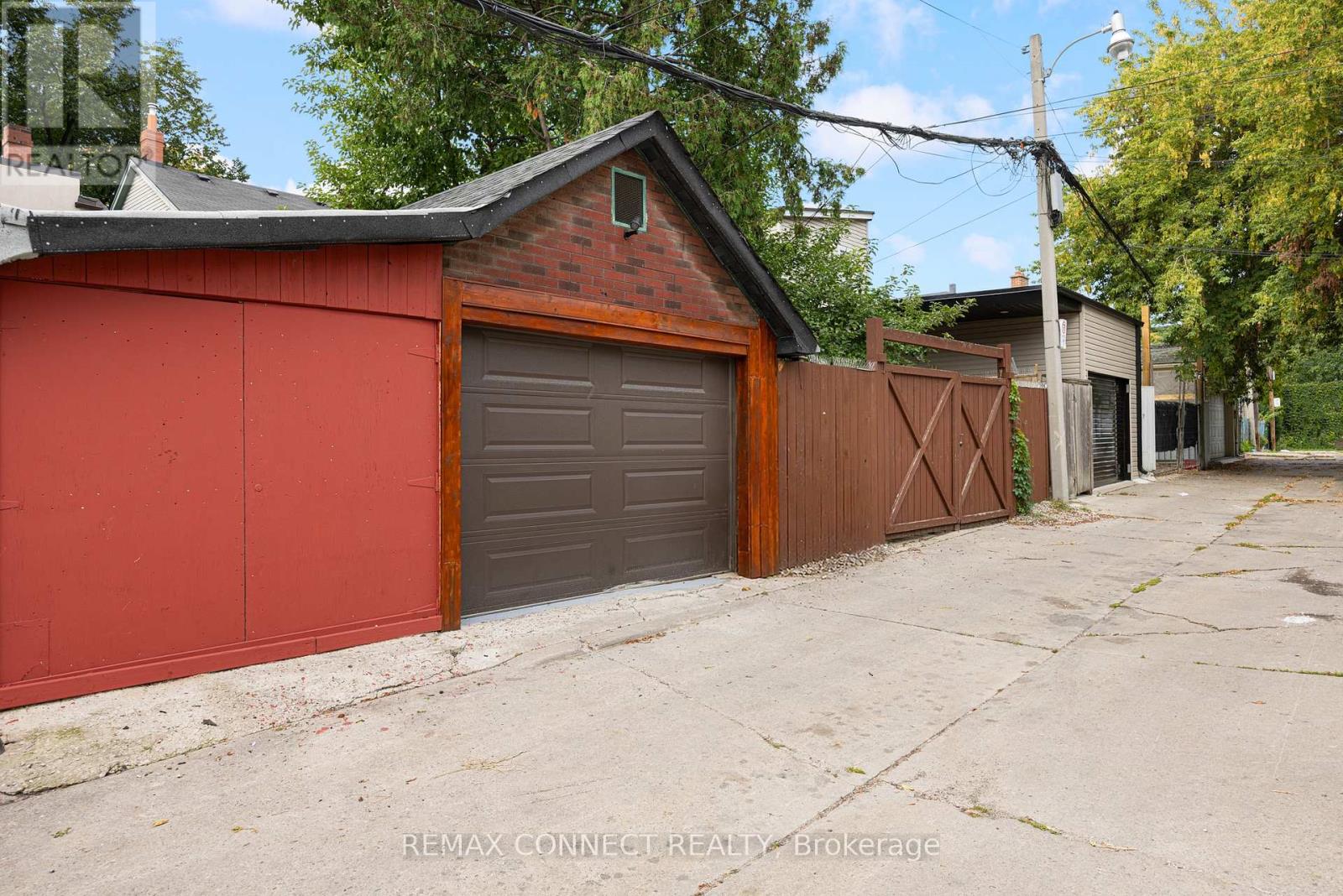 29 Denison Avenue, Toronto, Ontario  M5T 2M6 - Photo 41 - C13751796