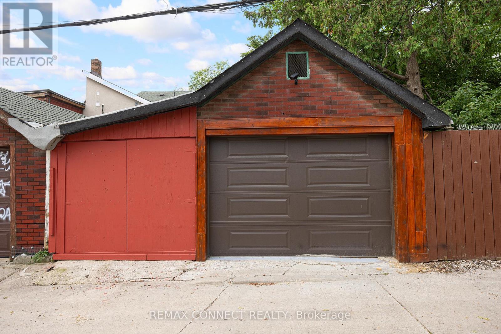29 Denison Avenue, Toronto, Ontario  M5T 2M6 - Photo 42 - C13751796