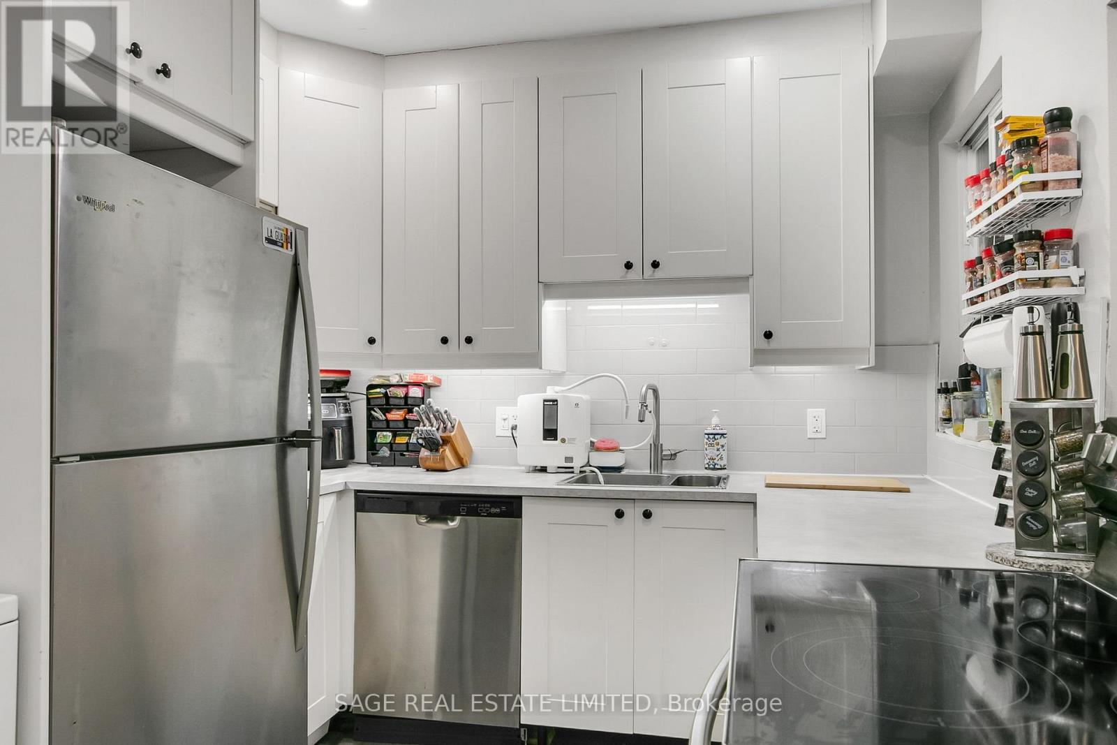 204 - 1840 Bathurst Street, Toronto, Ontario M5P 3K7 - Photo 3 - C13751818