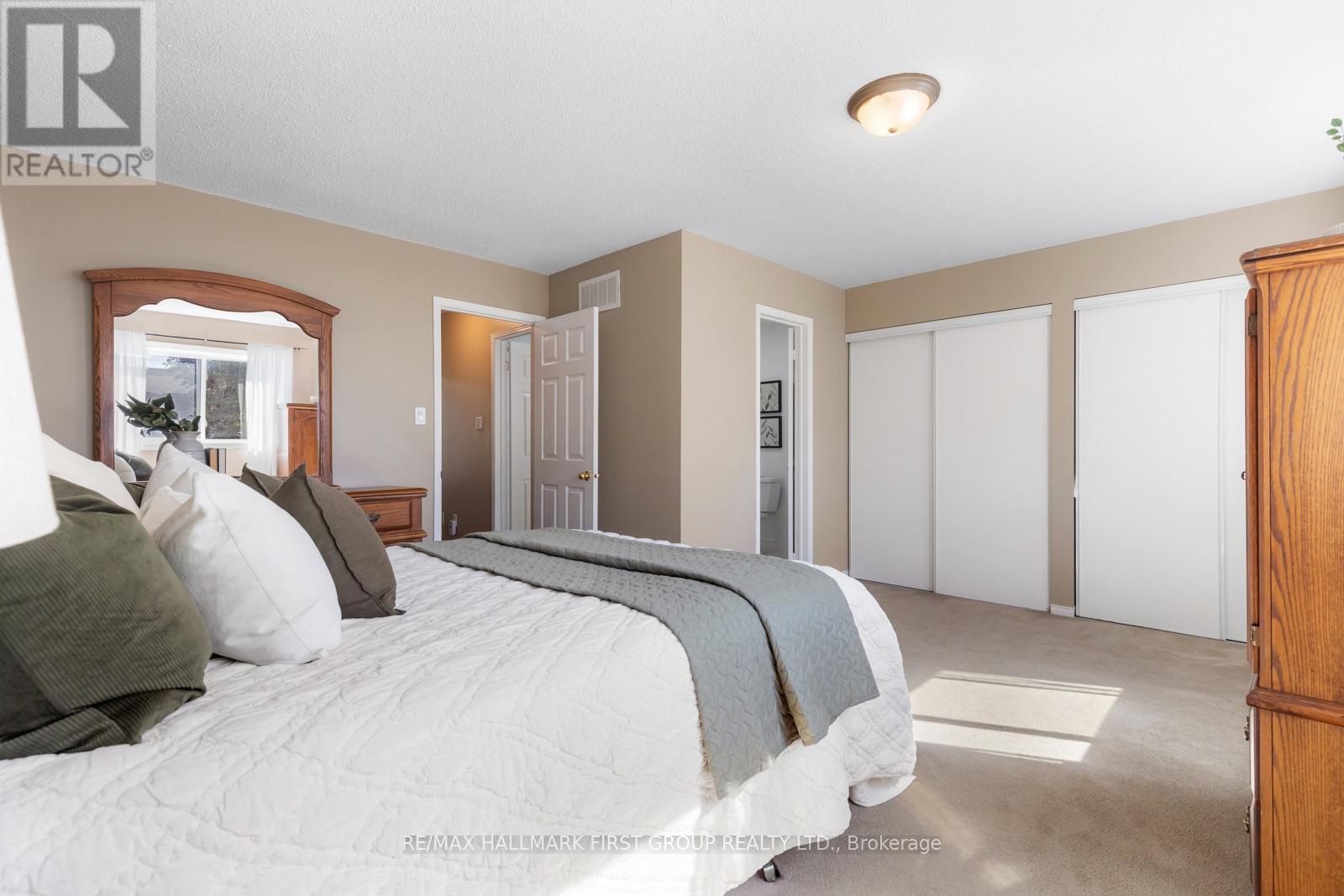 39 Bach Avenue, Whitby, Ontario  L1R 2L1 - Photo 11 - E13751776