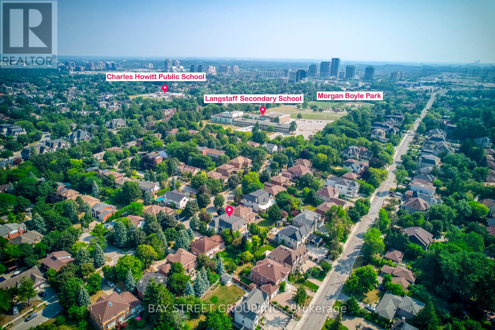 56 Winchester Lane, Richmond Hill (South Richvale), Ontario  L4C 6Y7 - Photo 3 - N13751732