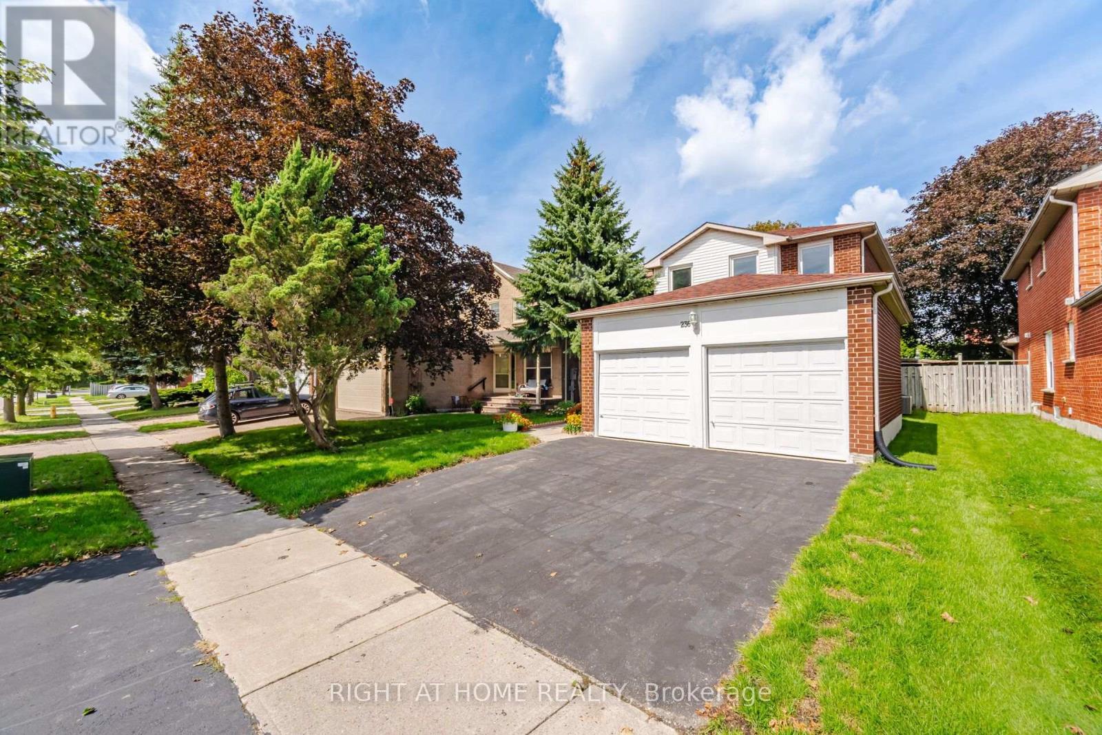 236 Austin Drive, Markham, Ontario  L3R 6N5 - Photo 2 - N13751788