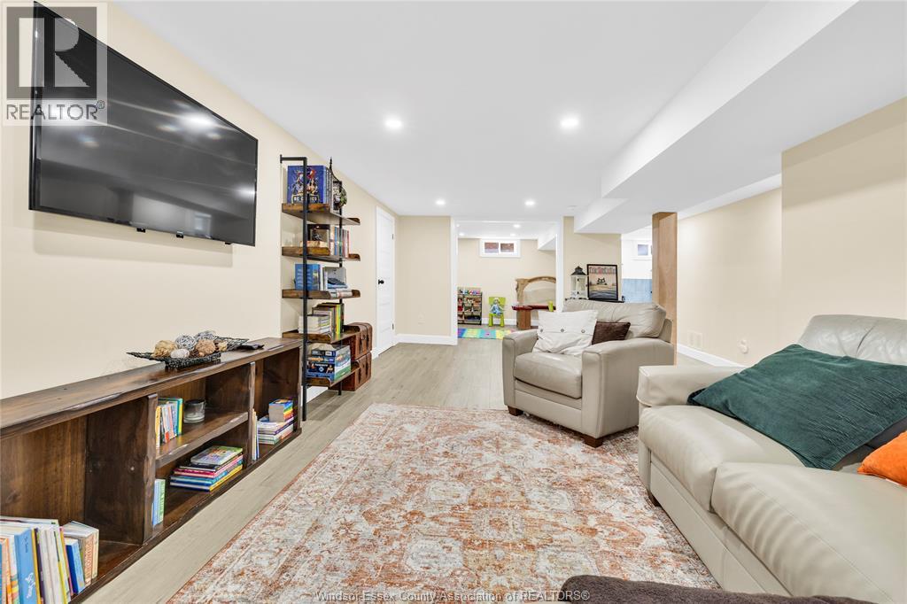 1271 Belle Isle View Boulevard, Windsor, Ontario  N8S 3G8 - Photo 19 - 26021767