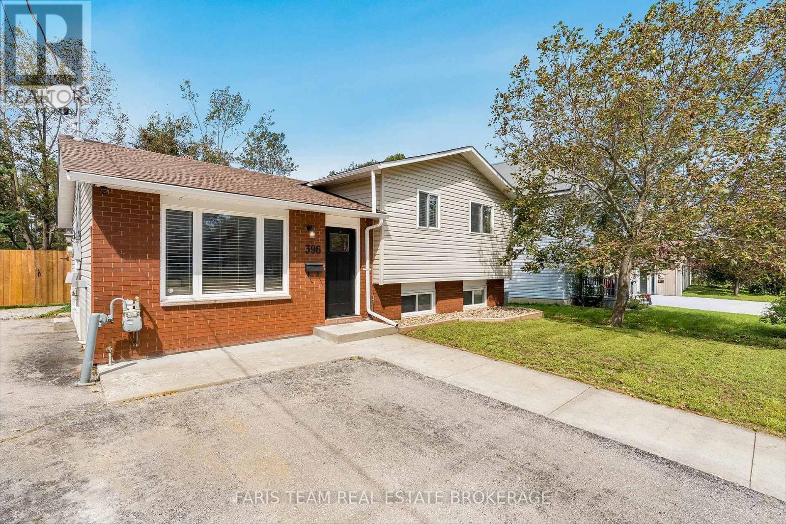 396 Mary Street, Orillia, Ontario  L3V 3G3 - Photo 2 - S13751738