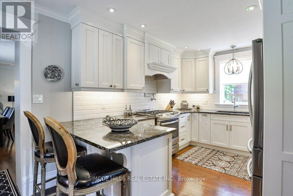 192 John Street, Orillia, Ontario  L3V 3H7 - Photo 7 - S13751758